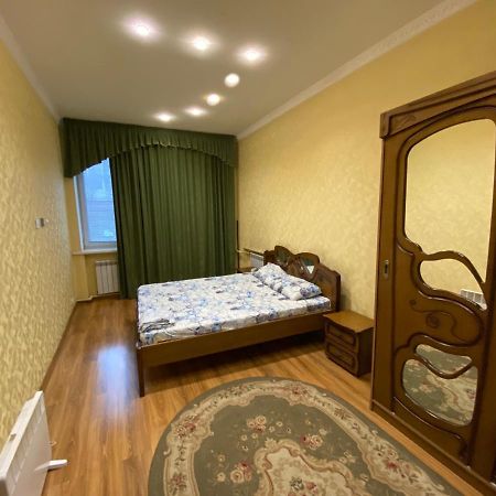 Appartement Lux aparts à Dnipro Extérieur photo