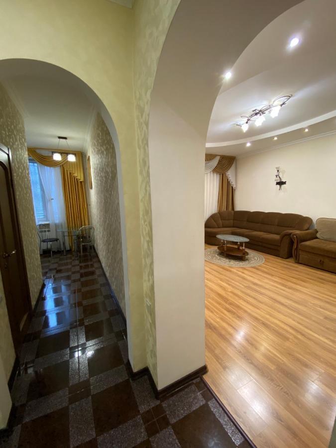Appartement Lux aparts à Dnipro Extérieur photo